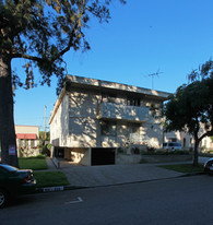 937 Havenhurst Dr Apartments