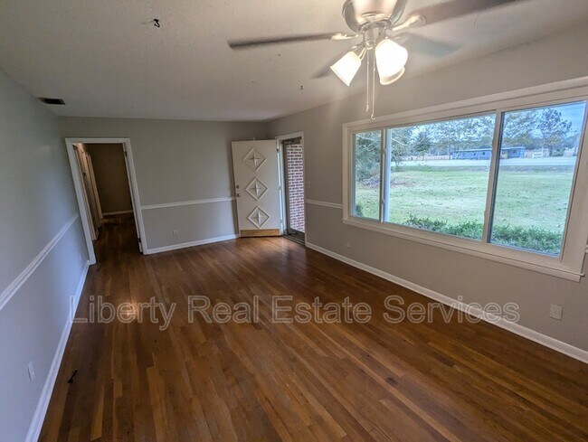 5448 GA-196 in Glennville, GA - Building Photo - Building Photo