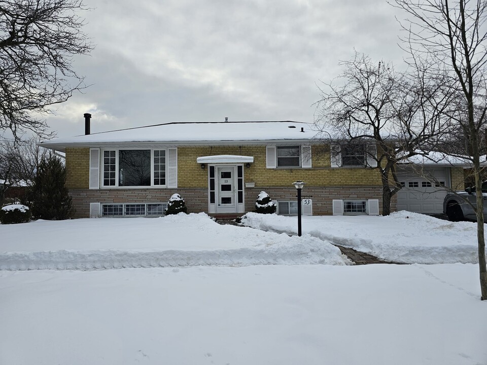 53 Aspendale Dr in Toronto, ON - Building Photo