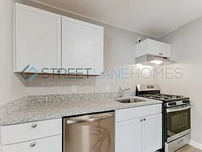 9834 Lawnview Dr in St. Louis, MO - Foto de edificio - Building Photo