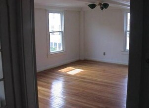 13 Becket St, Unit 2 in Salem, MA - Building Photo - Building Photo