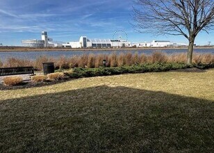 24 MALLARD Pl in Secaucus, NJ - Building Photo - Building Photo