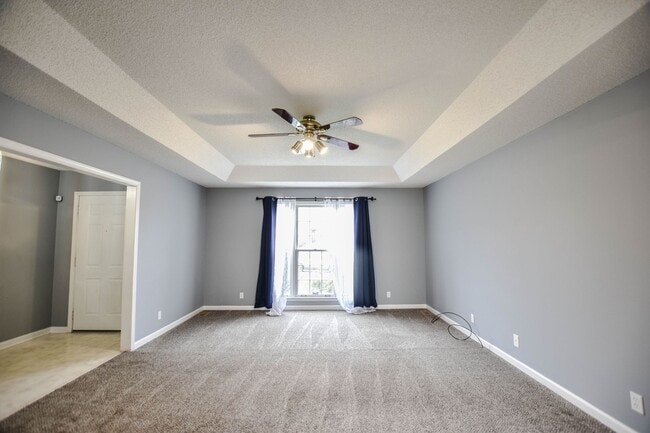 504 Brentwood Cir in Clarksville, TN - Foto de edificio - Building Photo