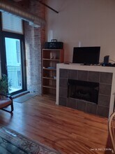 625 W Jackson Blvd, Unit 210 in Chicago, IL - Building Photo - Building Photo
