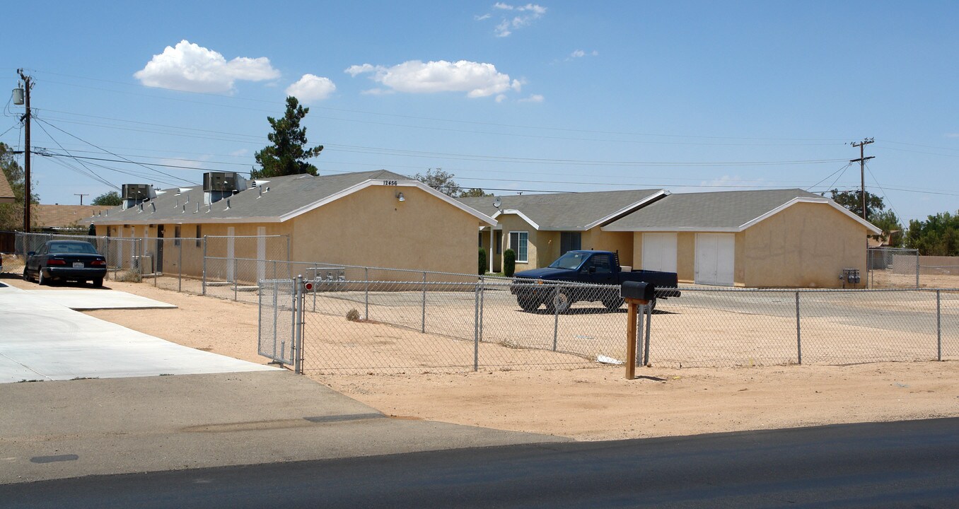 12456 Central Ave in Apple Valley, CA - Building Photo