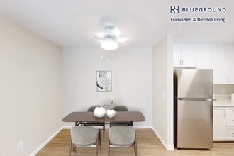 10024 Paseo Montril, Unit SI FL3-ID450A in San Diego, CA - Foto de edificio - Building Photo