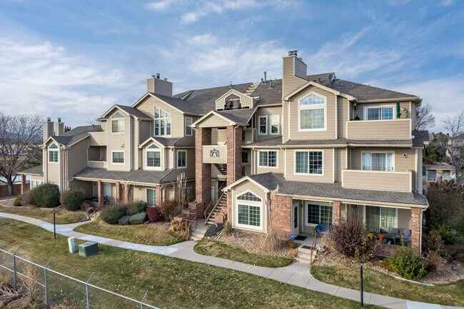 Miralago Condominiums