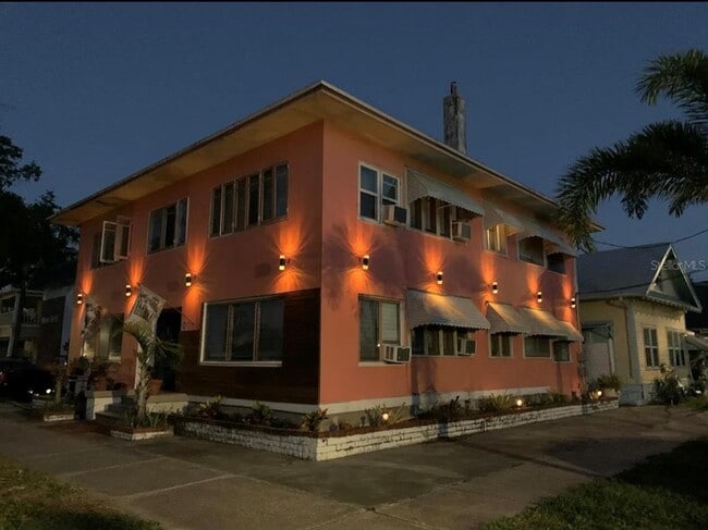 730 7th Ave N in St. Petersburg, FL - Building Photo - Building Photo