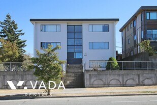 2308 Clark Dr in Vancouver, BC - Building Photo