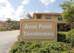 Avon Point Townhomes in North Lauderdale, FL - Foto de edificio - Other