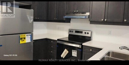 55 Melmar St in Brampton, ON - Building Photo - Building Photo