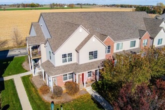 639 Stonegate Dr in Sycamore, IL - Building Photo - Building Photo