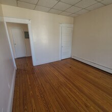 42 Parsons St in Yonkers, NY - Building Photo - Building Photo