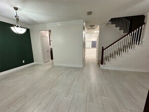 3417 Clearview Cir in Houston, TX - Foto de edificio - Building Photo