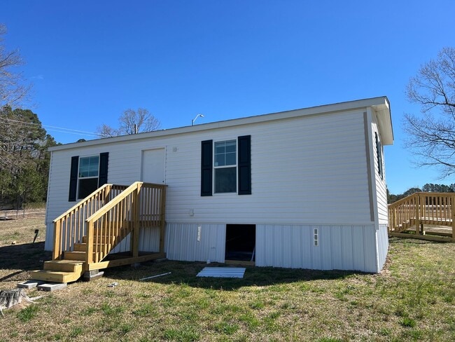 property at 136 Pine Forest Loop