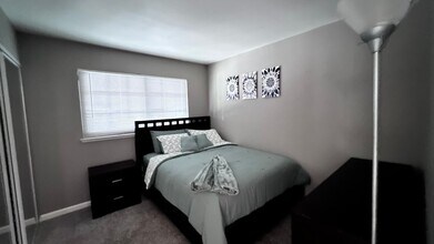 3376 Hartselle Way in Sacramento, CA - Building Photo - Building Photo