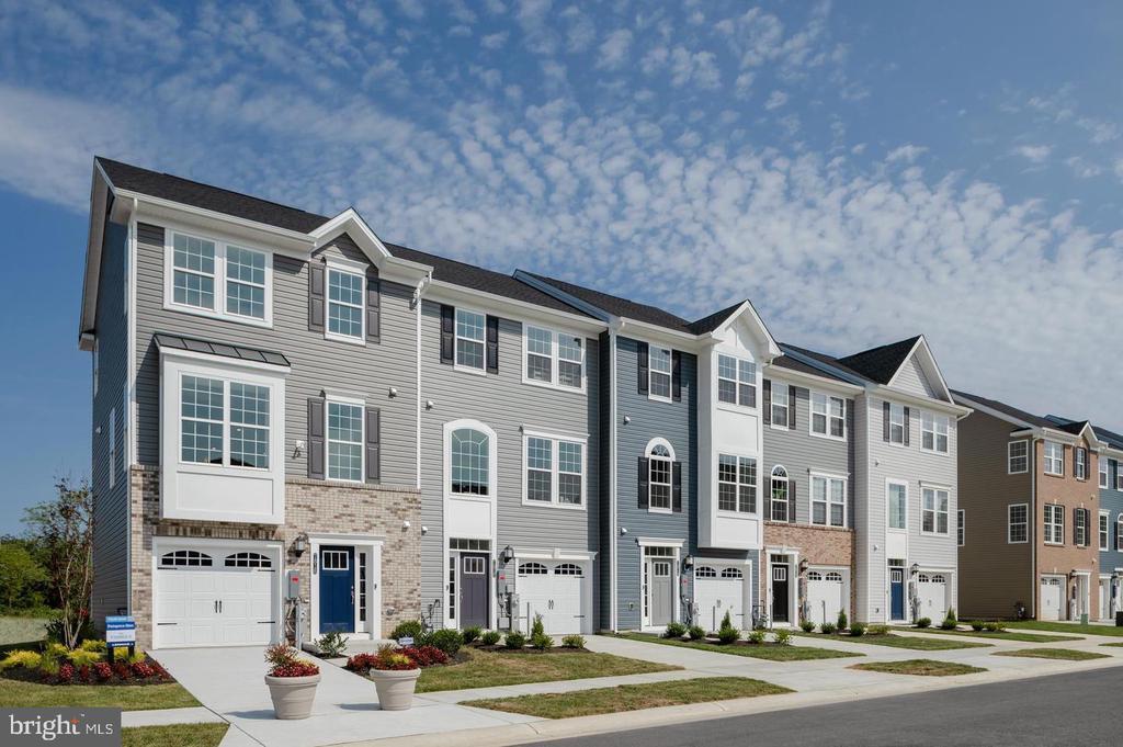 7755 Meander Ct S in Woodlawn, MD - Building Photo