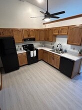 1565 Wayne St in Troy, OH - Building Photo - Building Photo