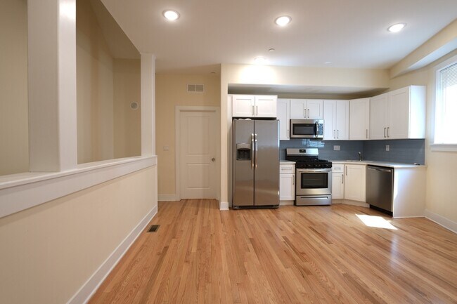 property at 915 N 19th St