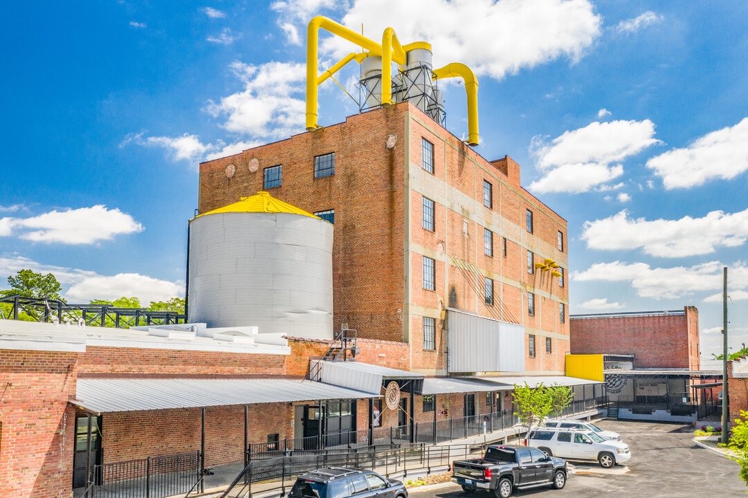 Peanut Crossing in Suffolk, VA - Building Photo