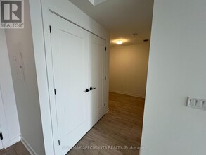 770-770 Whitlock Ave in Milton, ON - Building Photo - Building Photo