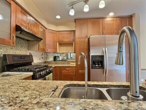 604 Marseilles Cir in Buffalo Grove, IL - Building Photo - Building Photo