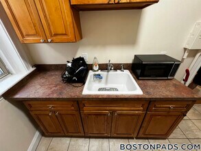55 Park Dr, Unit 16 in Boston, MA - Building Photo - Building Photo