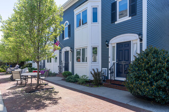 611-613 E 8th St in Boston, MA - Building Photo - Building Photo