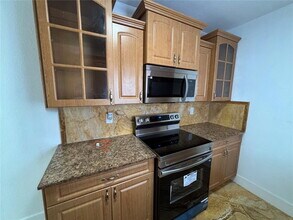 30 E 44th St in Hialeah, FL - Building Photo - Building Photo