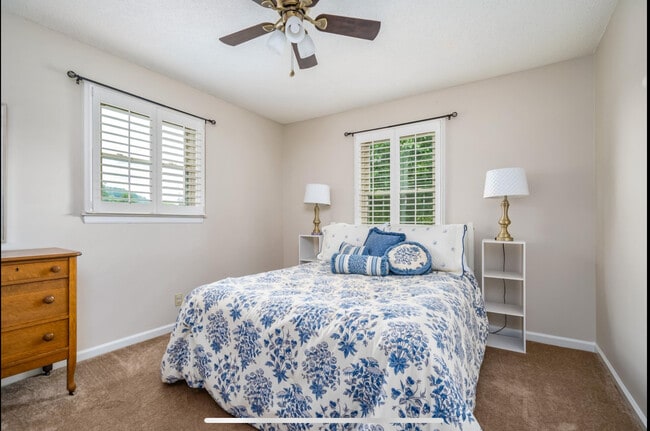 property at 2211 Kipping St