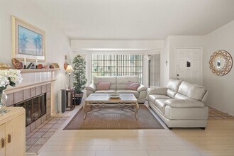 22450 Barcotta Dr in Santa Clarita, CA - Building Photo - Building Photo