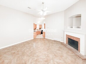 1343 Appling Rd in Cordova, TN - Building Photo - Building Photo