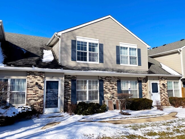 property at 17 Le Jardin Ct