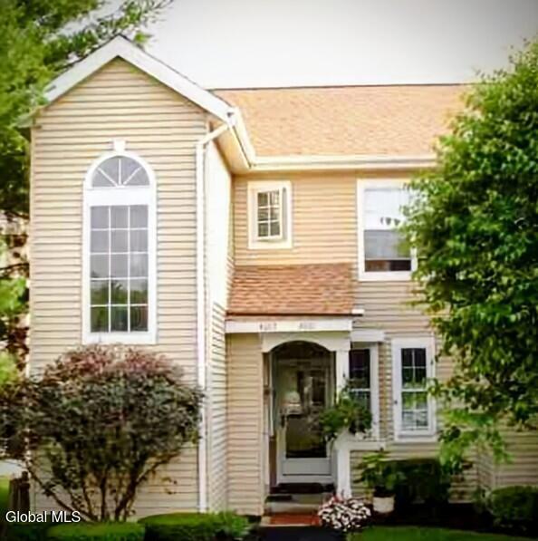 property at 4607 Foxwood Dr S