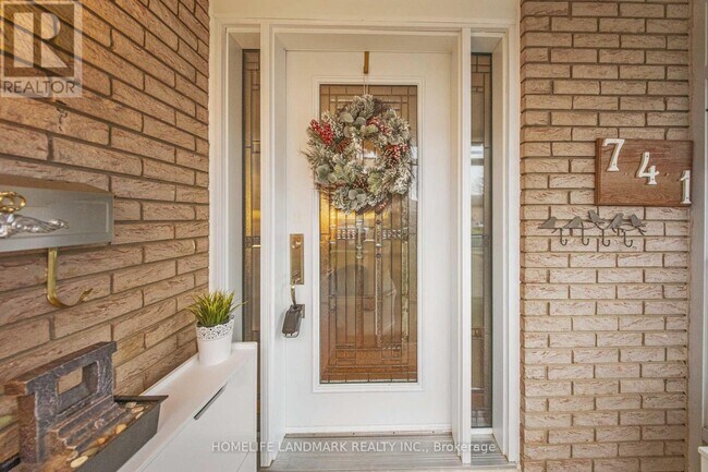 741 Eaglemount Crescent in Mississauga, ON - Building Photo - Building Photo