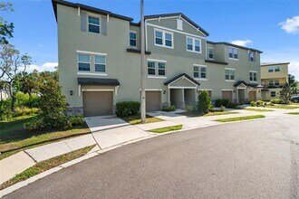 873 Tennyson Mill Cir in Tampa, FL - Building Photo - Building Photo