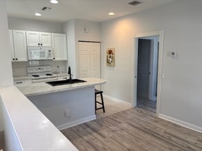 259 San Remo Dr, Unit 259 San Remo Drive in Jupiter, FL - Building Photo - Building Photo