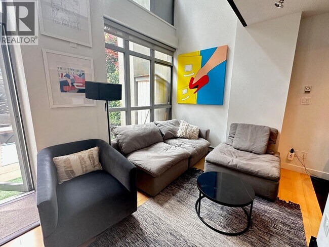 1238 Richards St in Vancouver, BC - Building Photo - Building Photo