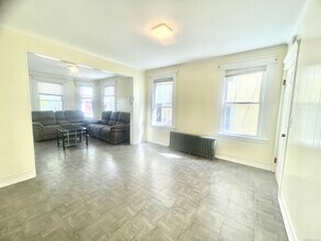 68 Englewood Ave in Waterbury, CT - Building Photo - Building Photo