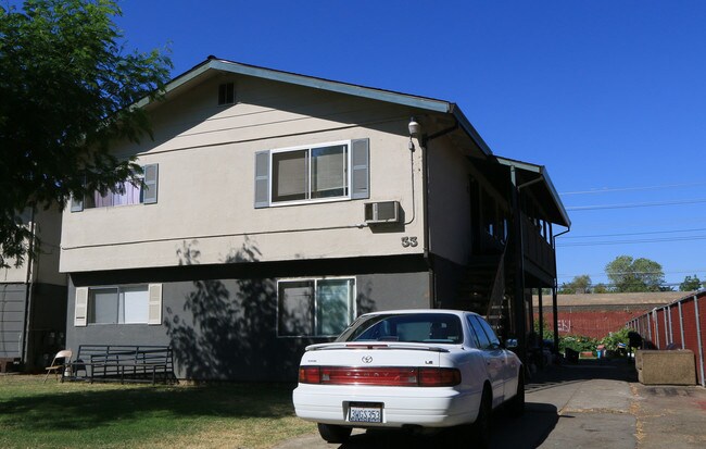 33 Arcade Blvd in Sacramento, CA - Foto de edificio - Building Photo