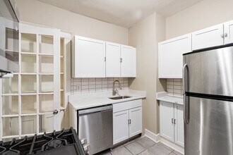 8950 S Bishop St in Chicago, IL - Building Photo - Building Photo