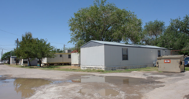 7262 Alameda Ave in El Paso, TX - Building Photo - Building Photo