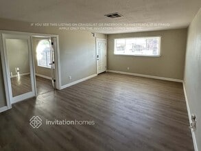 12214 N Escobar Way in Phoenix, AZ - Building Photo - Building Photo