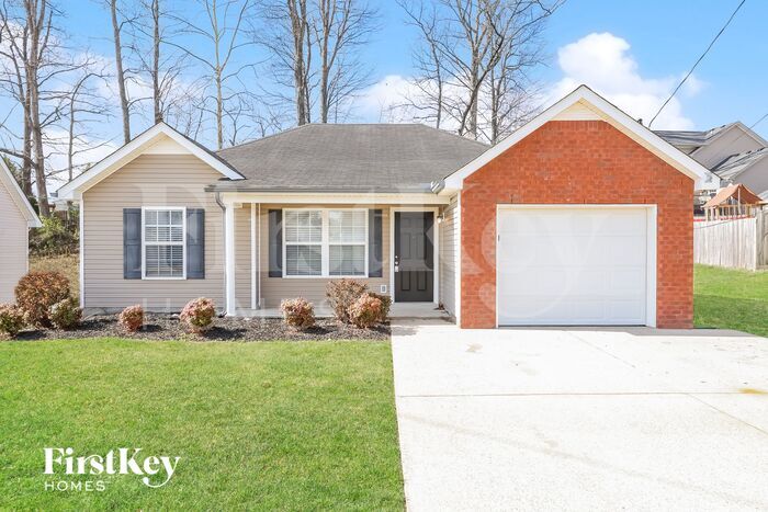 1351 E Nir Shreibman in La Vergne, TN - Building Photo