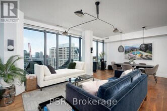 95-1595 Bathurst St in Toronto, ON - Building Photo - Building Photo