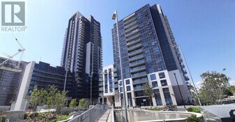 20 Meadowglen Pl in Toronto, ON - Building Photo