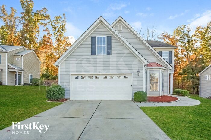 3216 Castlemaine Dr in Charlotte, NC - Building Photo