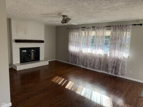 209 Blairsden Ave in Carmel, IN - Building Photo - Building Photo