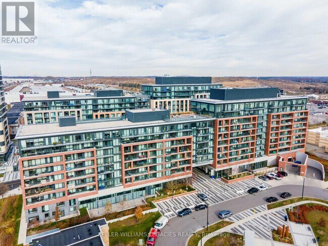 99 Eagle Rock Way in Vaughan, ON - Building Photo - Building Photo