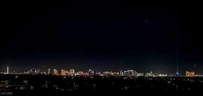 9050 W Tropicana Ave in Las Vegas, NV - Building Photo - Building Photo